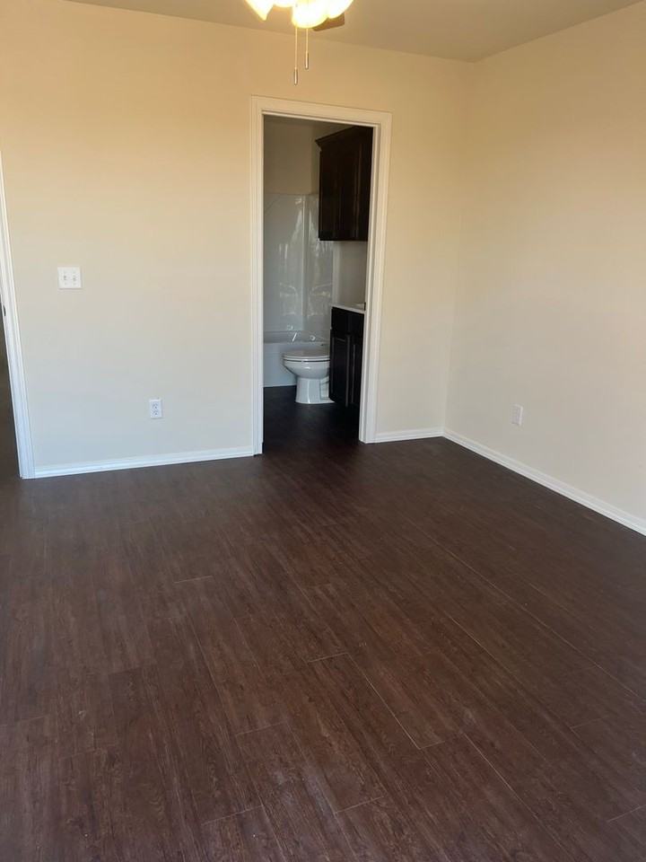 1622 W 23rd Ave - Photo 7 of 12