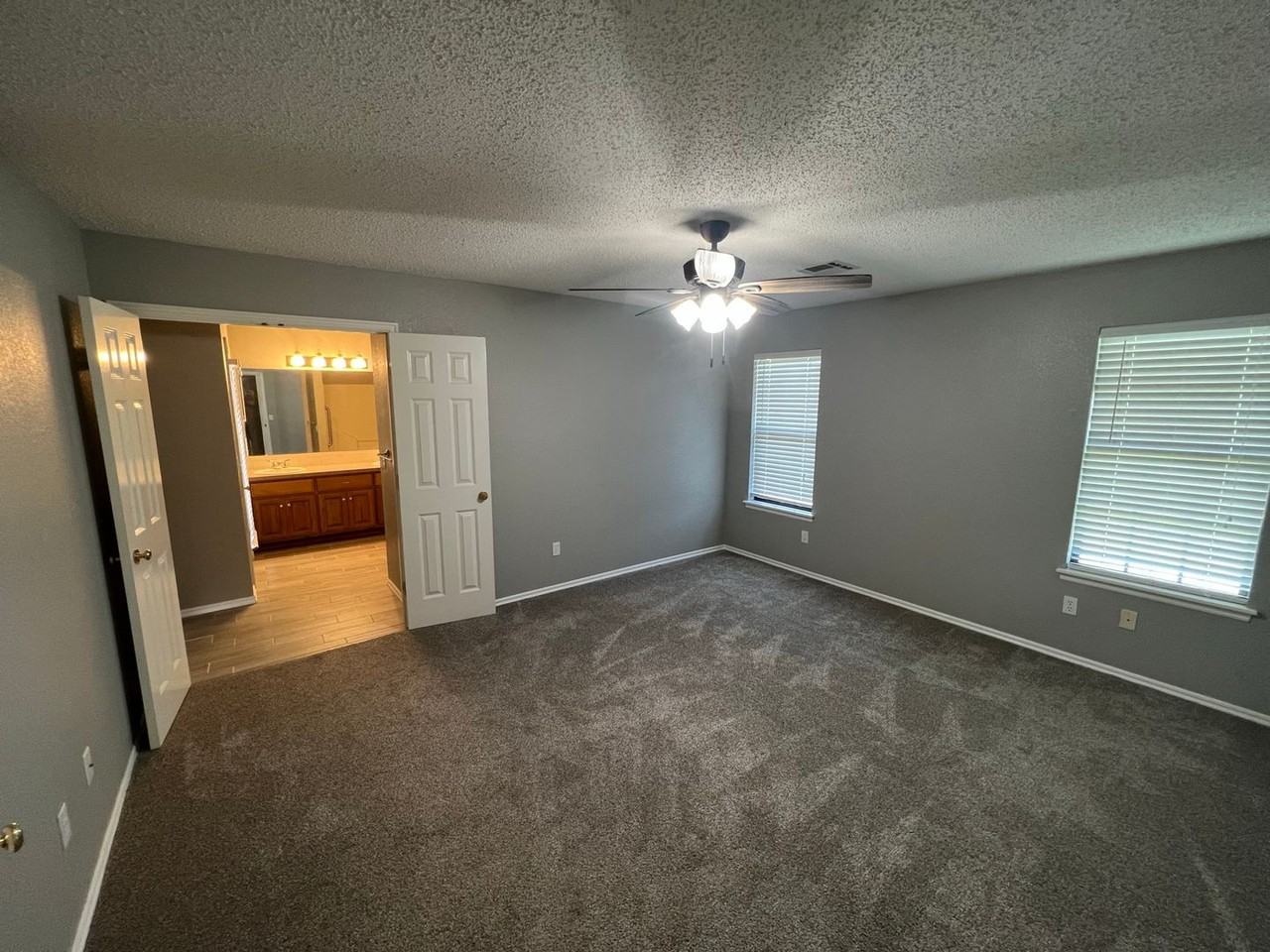 1307 N Jardot Rd - Photo 6 of 15