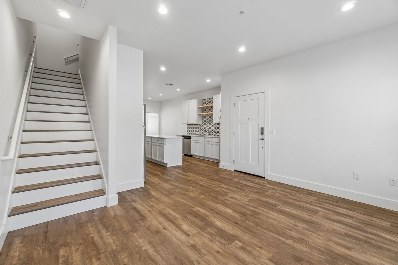 903 S Knoblock St - Photo 5 of 22