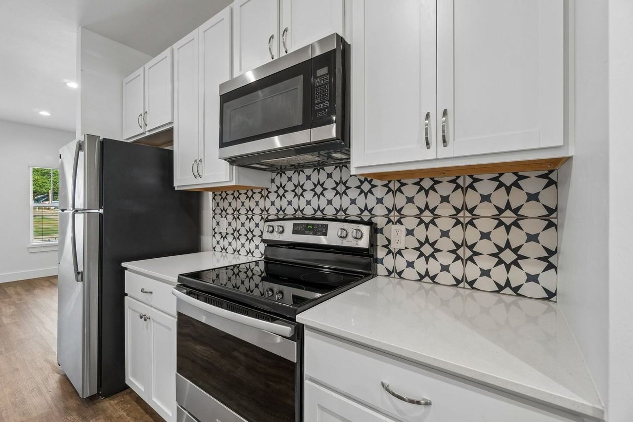 903 S Knoblock St - Photo 7 of 22