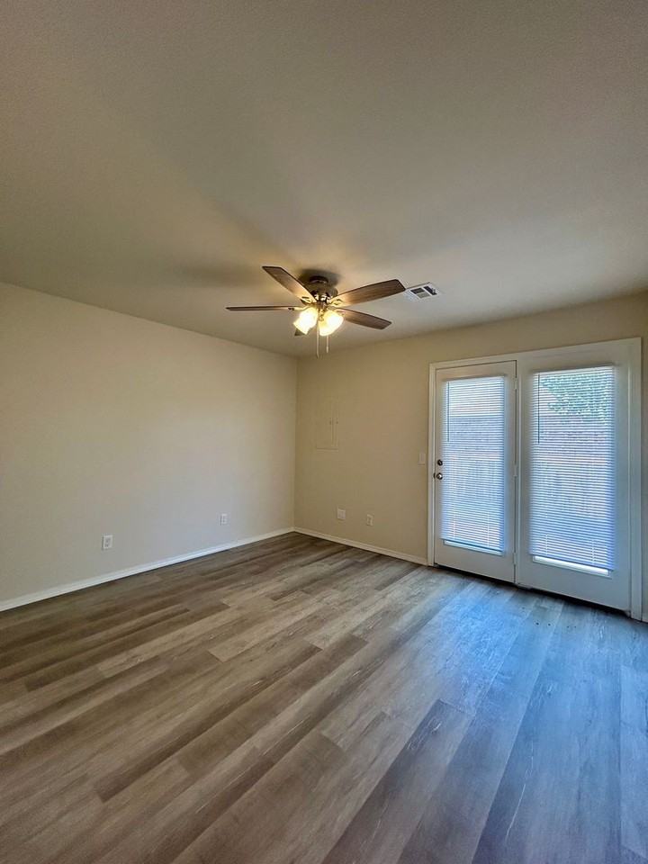 1800 W 23rd Ave - Photo 7 of 16