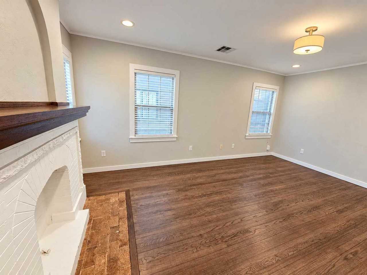 2524 Nw 13th St - Photo 3 of 20