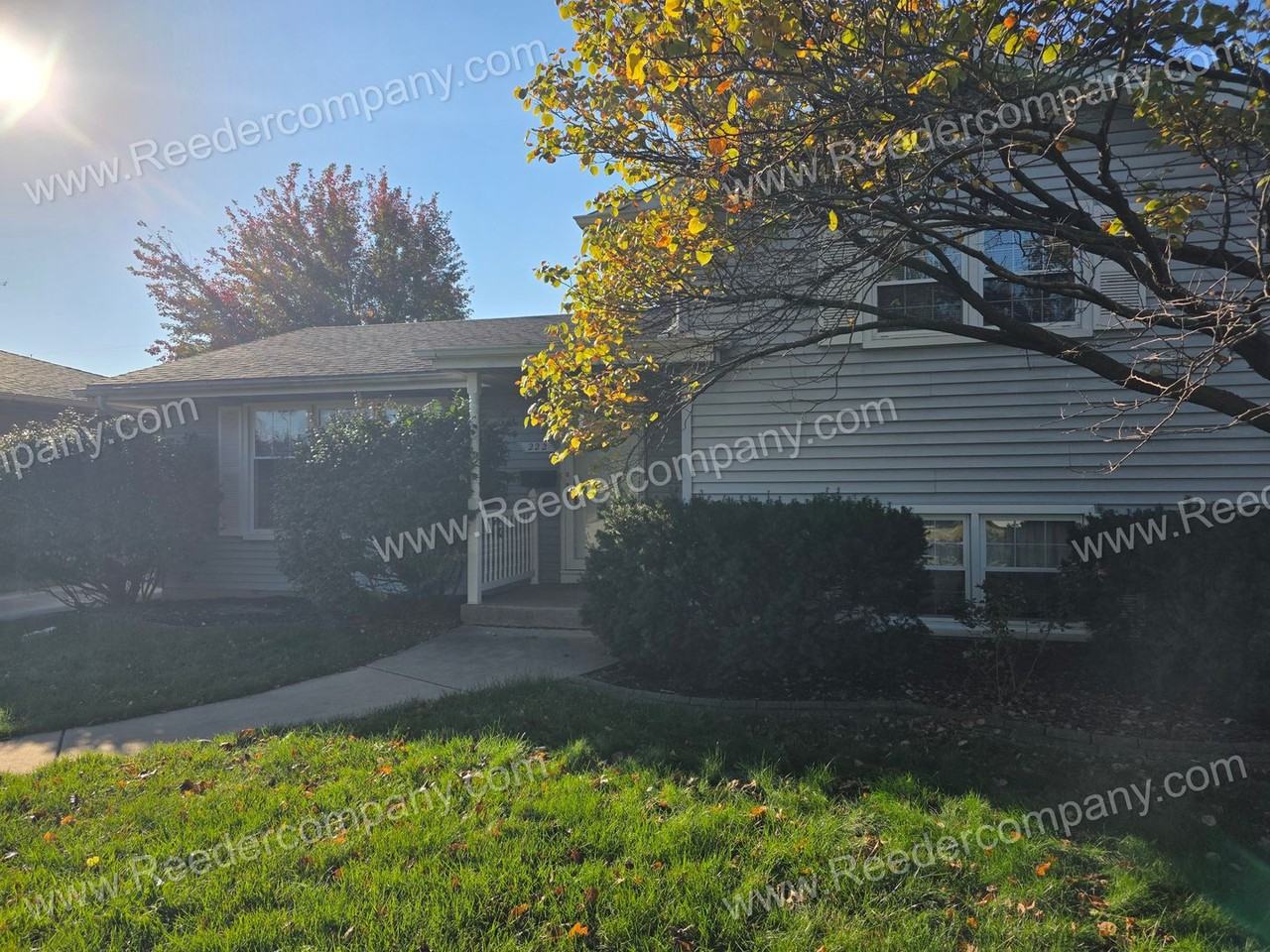 222 Maple Ln - Photo 2 of 18