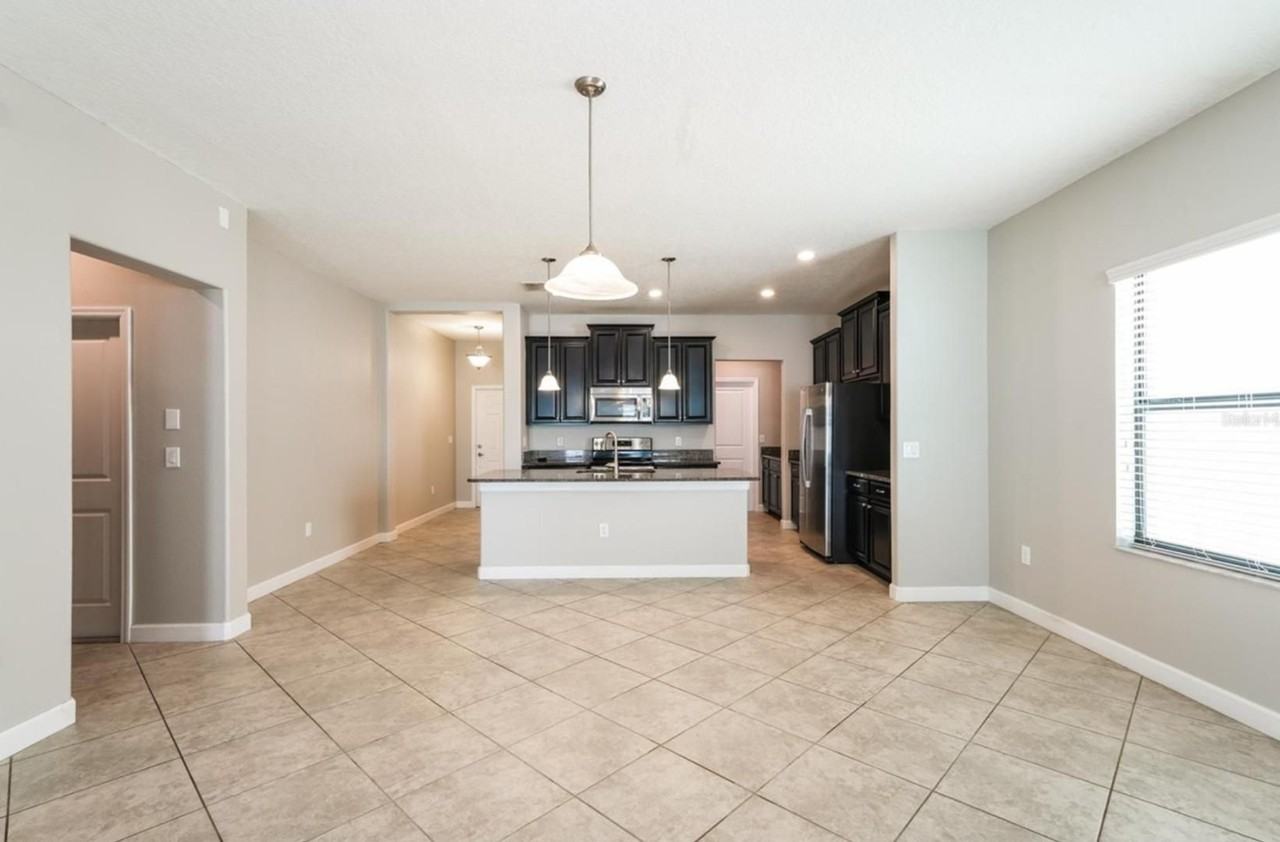 11812 Valhalla Woods Dr - Photo 4 of 21