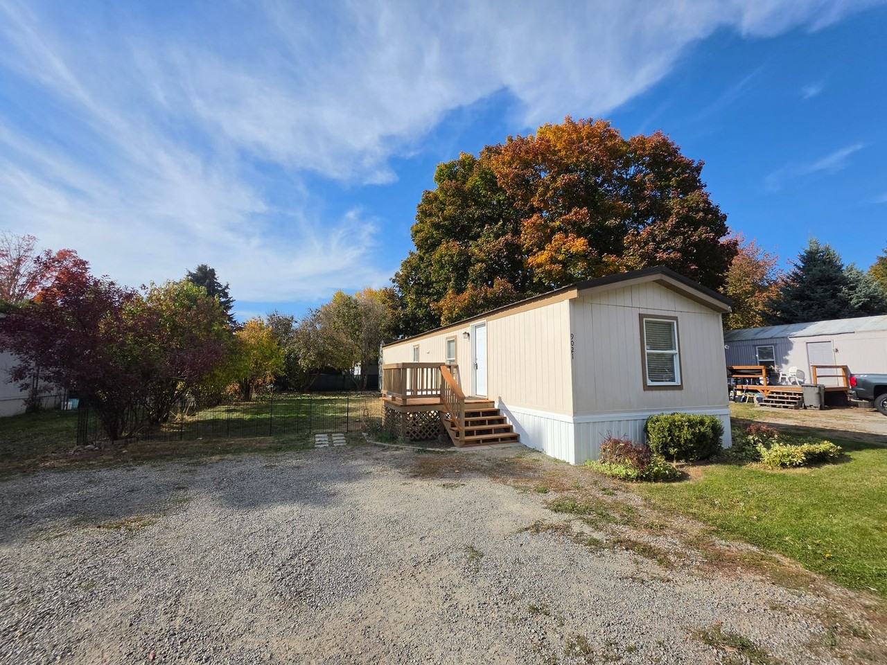 9021 N Runkle Rd - Photo 2 of 13