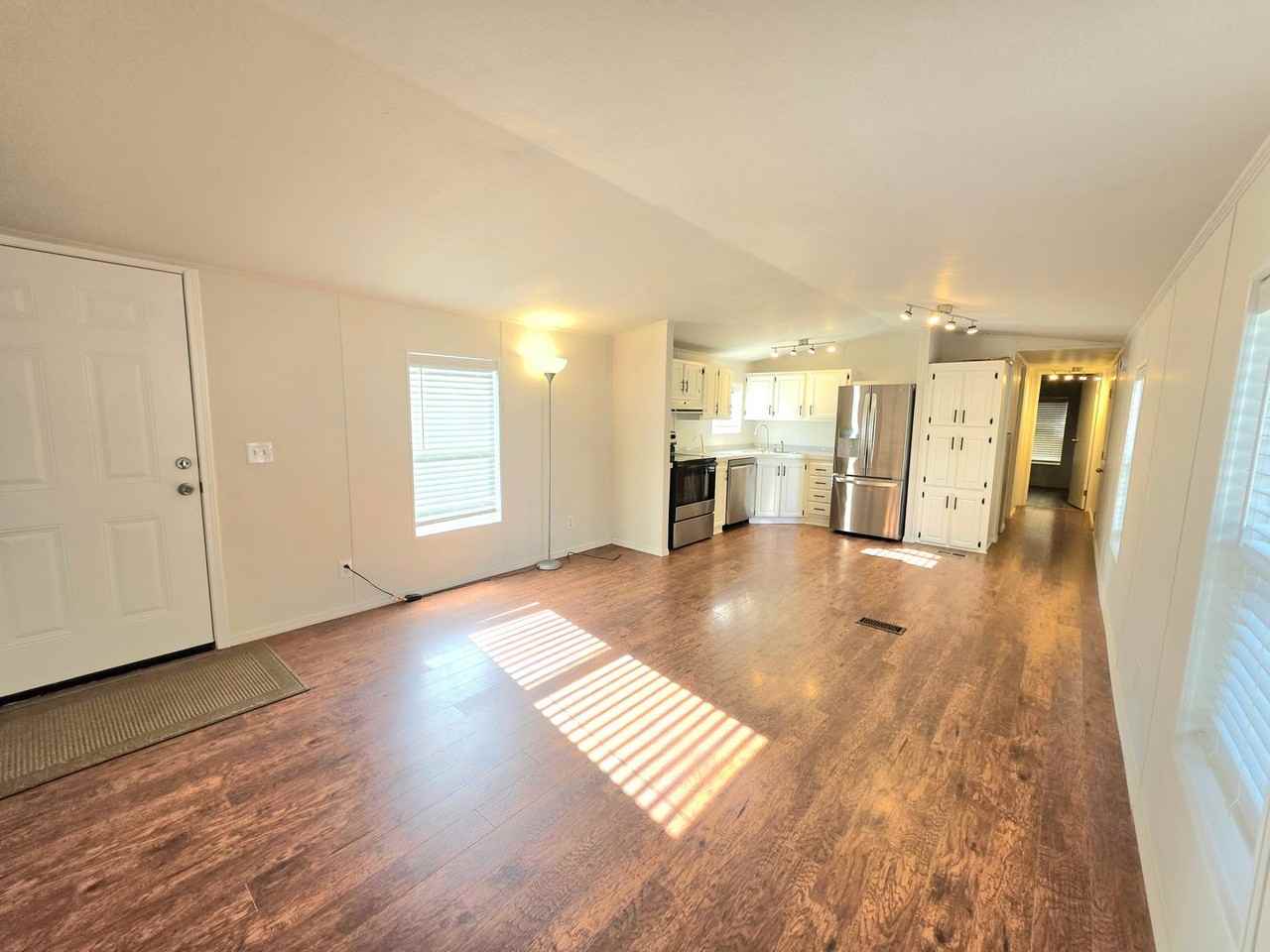 9021 N Runkle Rd - Photo 3 of 13