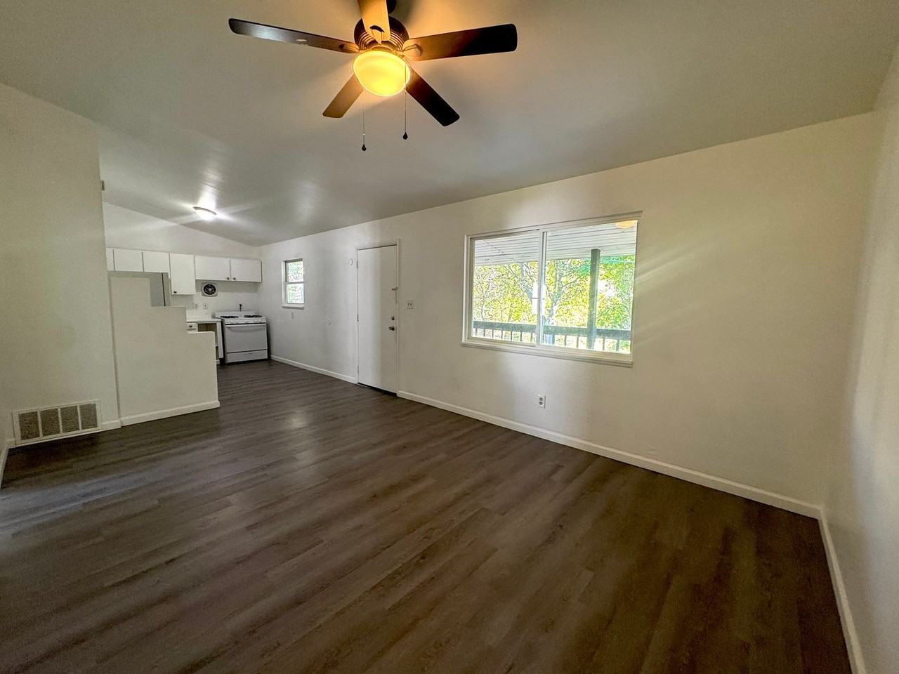 293 Way St - Photo 7 of 13