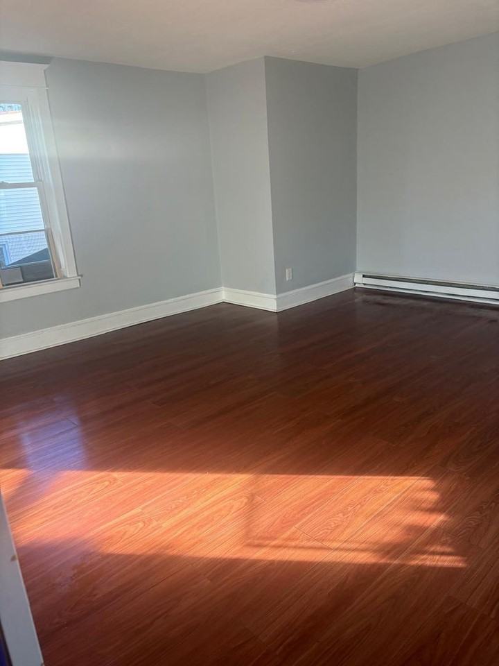 400 Pine St - Photo 7 of 9