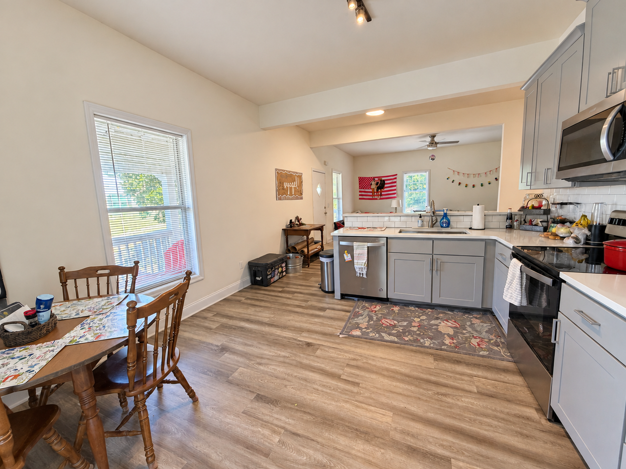 150 Ruth St - Photo 6 of 19