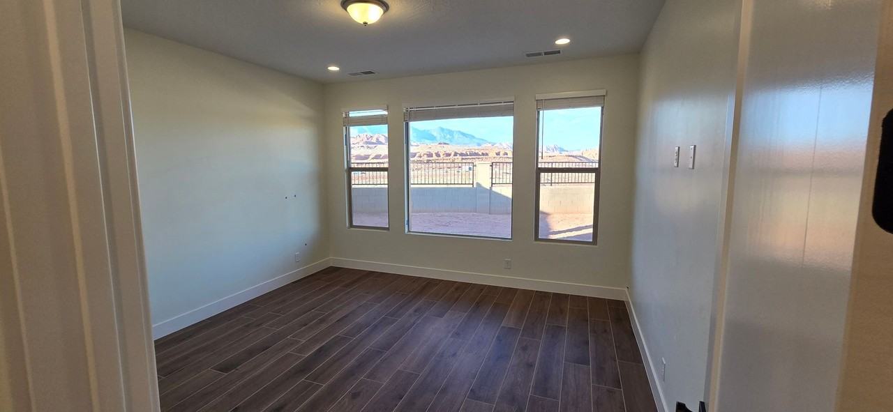 1854 S Ascend Dr - Photo 4 of 14