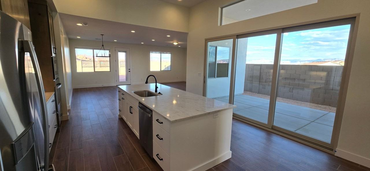 1854 S Ascend Dr - Photo 5 of 14