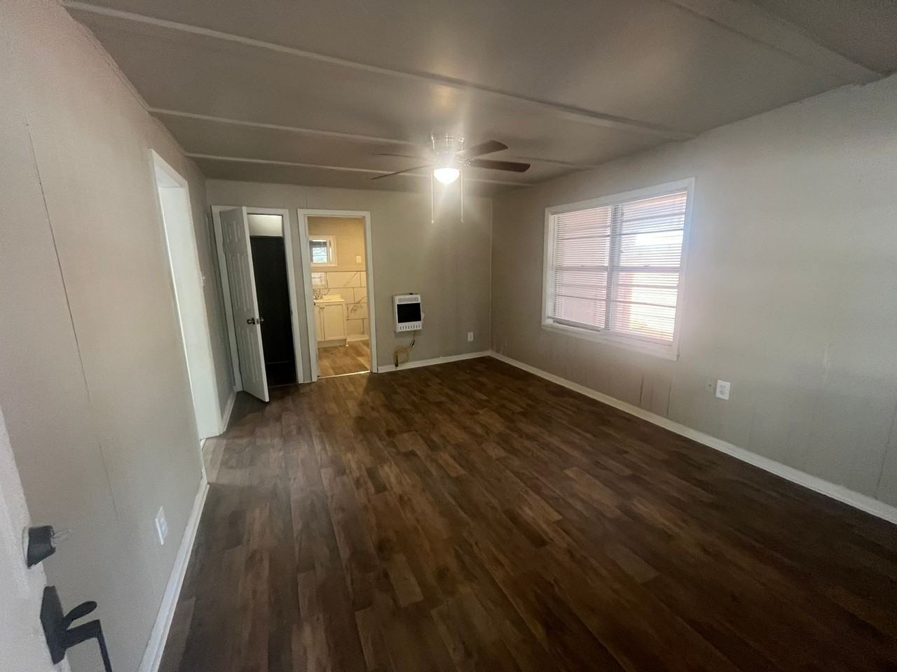 609 N Cedar St - Photo 3 of 14
