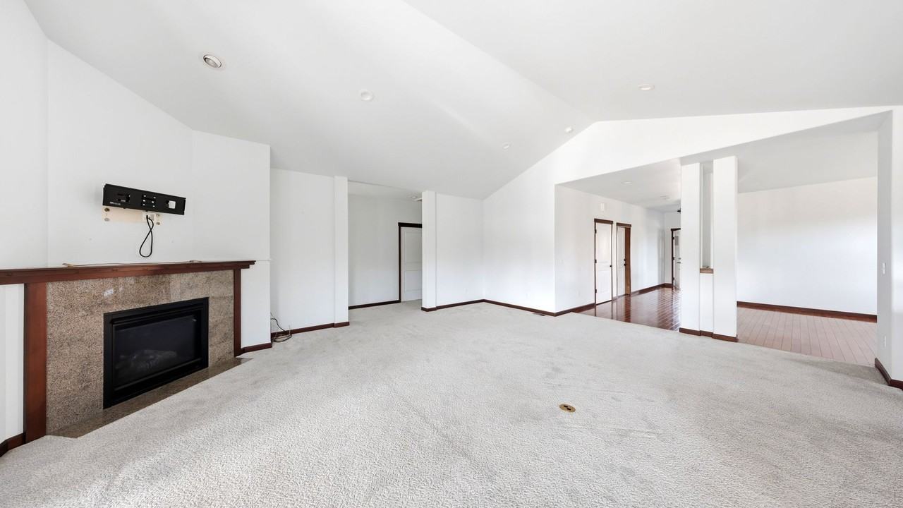 2973 Sw Fairway Point Dr - Photo 3 of 17