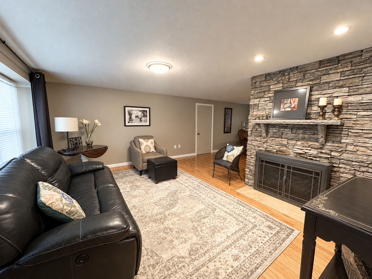 1671 Northview Rd - Photo 4 of 33