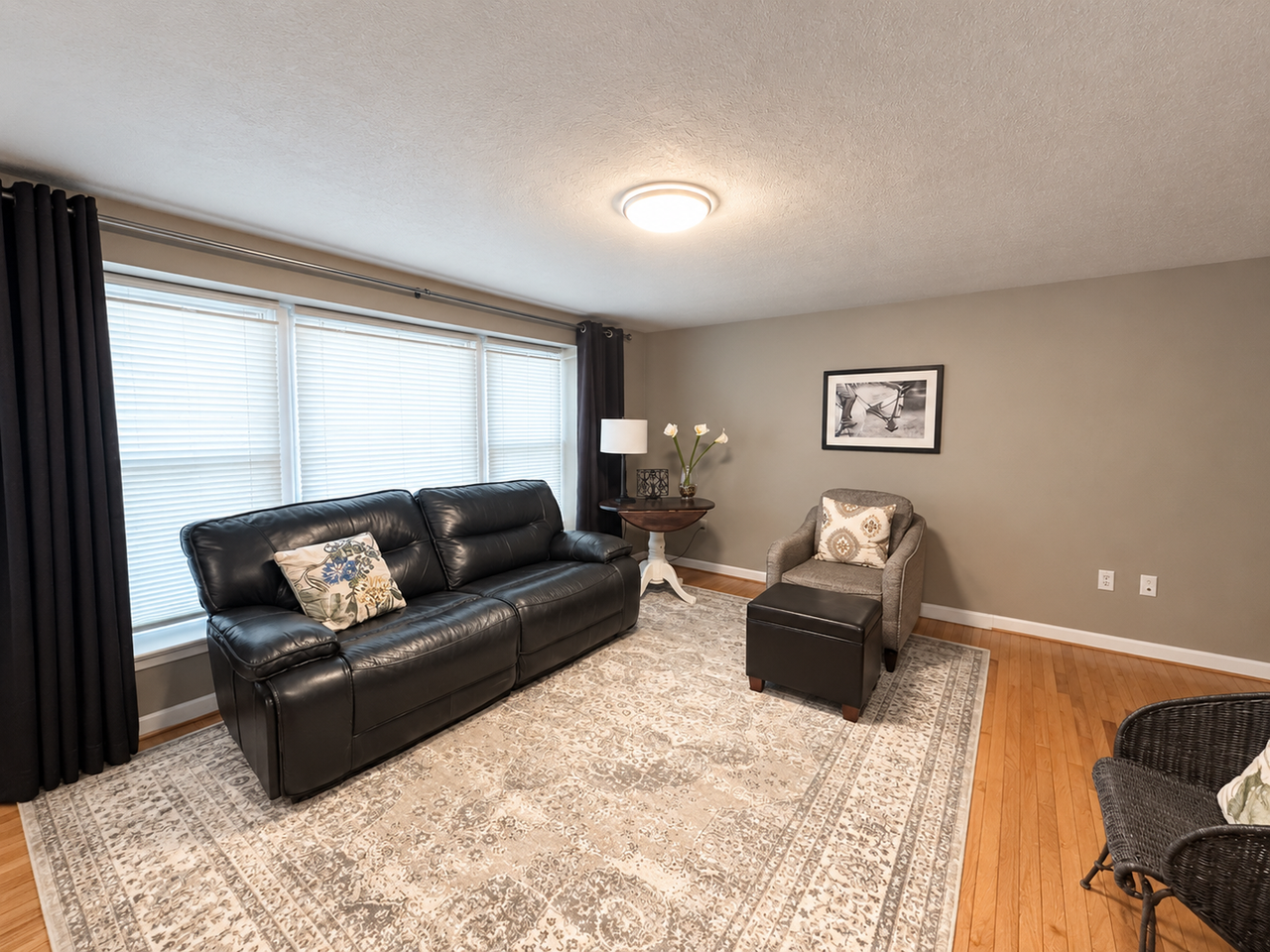 1671 Northview Rd - Photo 5 of 33