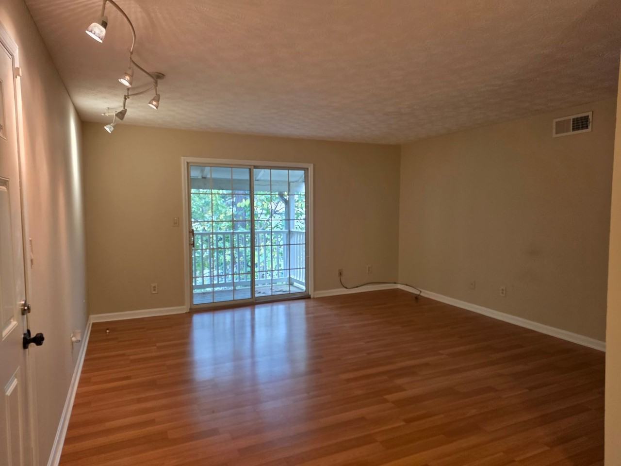3120 Seven Pines Ct #306 - Photo 2 of 10