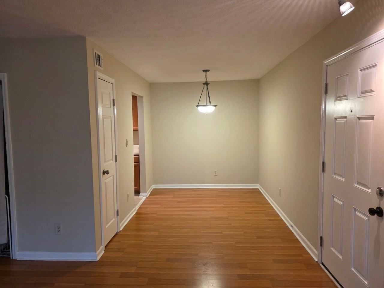 3120 Seven Pines Ct #306 - Photo 3 of 10