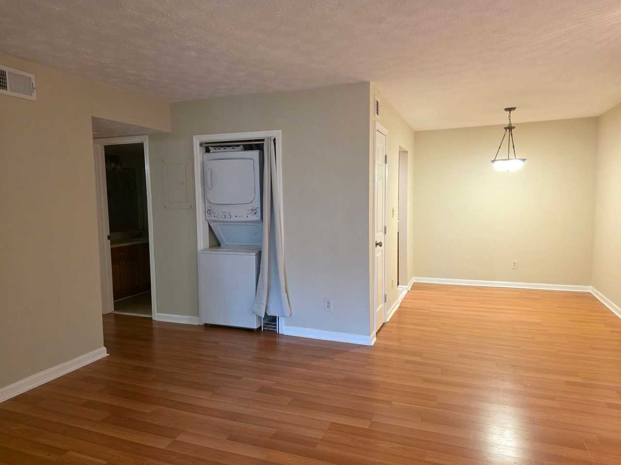 3120 Seven Pines Ct #306 - Photo 6 of 10