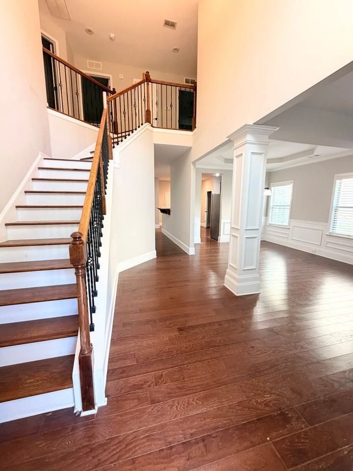 1173 Weatherford St - Photo 2 of 19