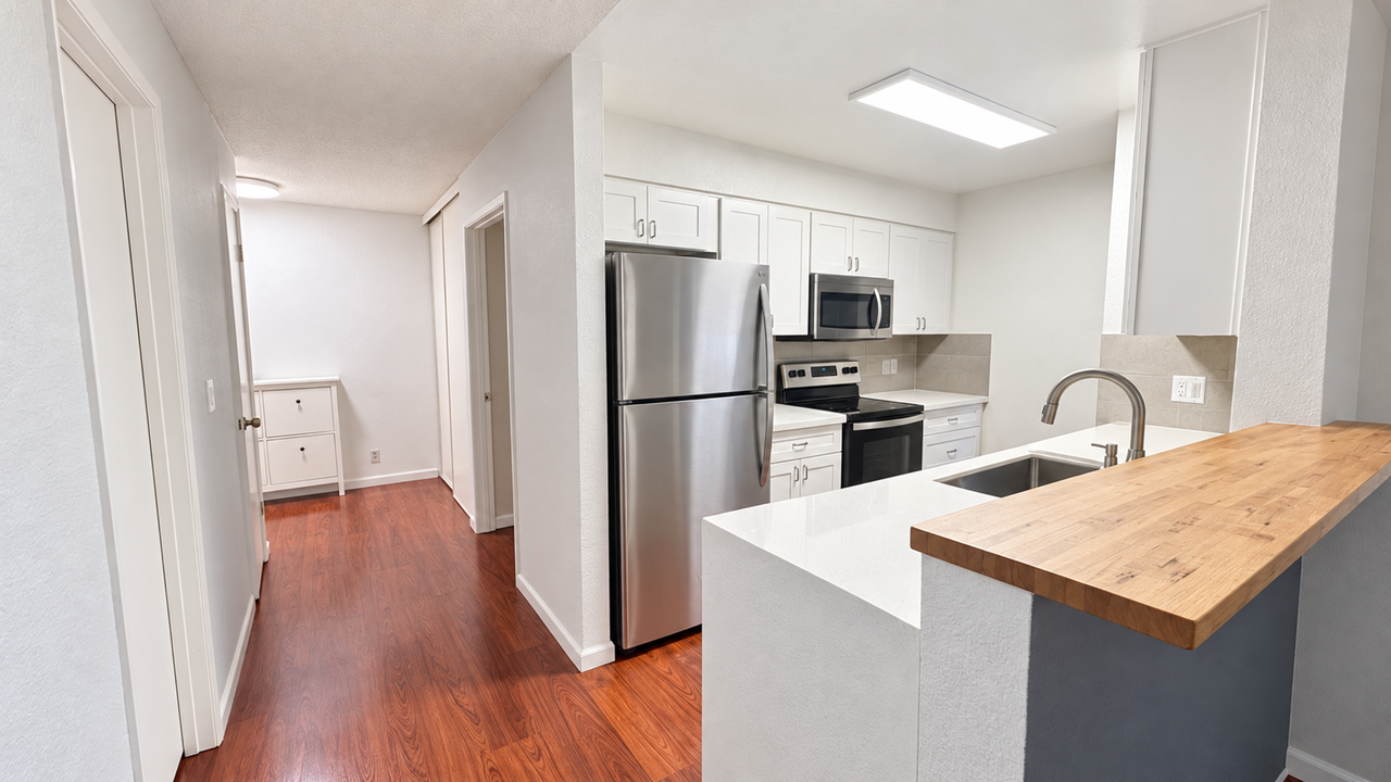 39199 Guardino Dr - Photo 4 of 12