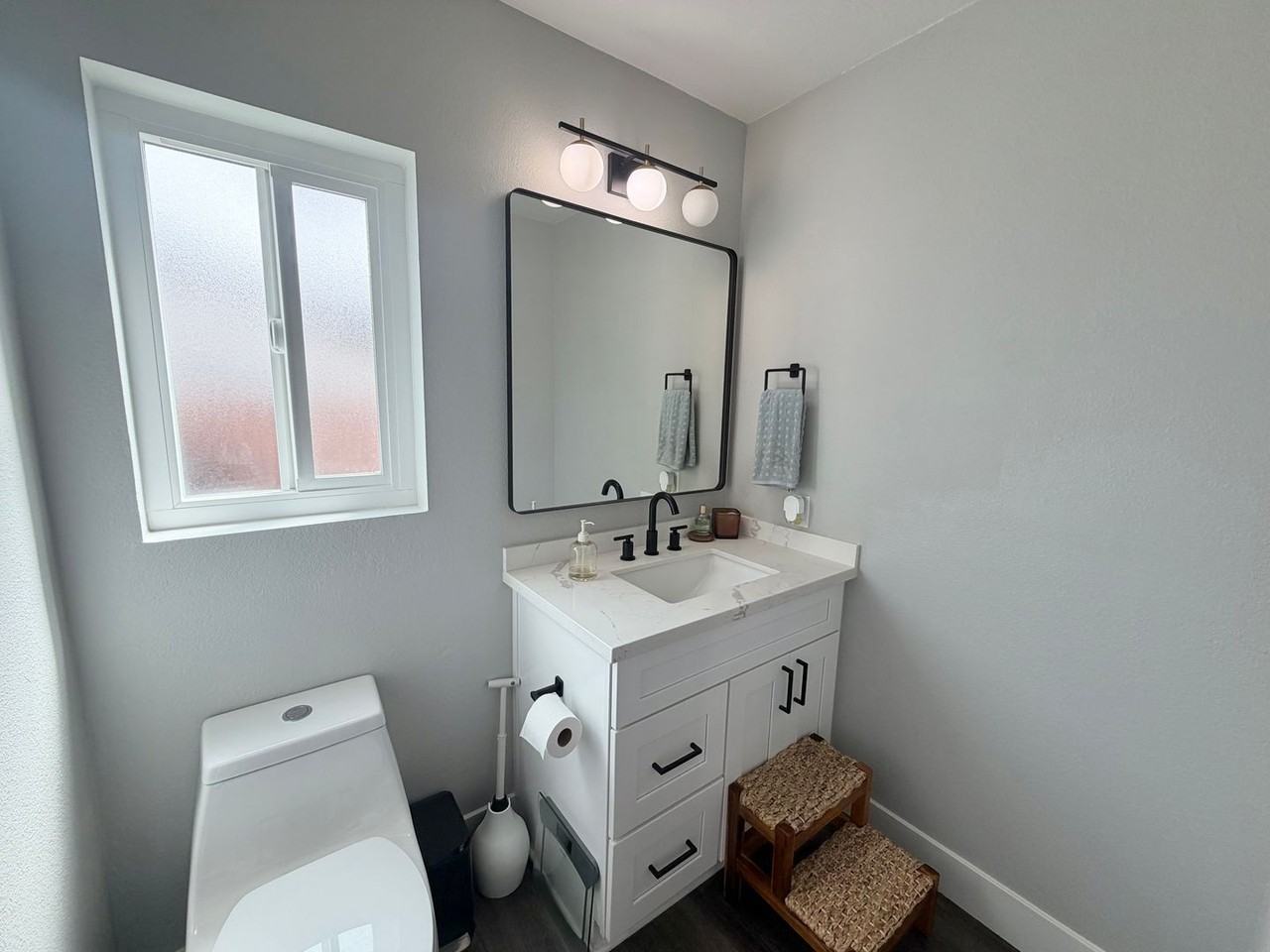 4588 Vinyard St - Photo 5 of 8
