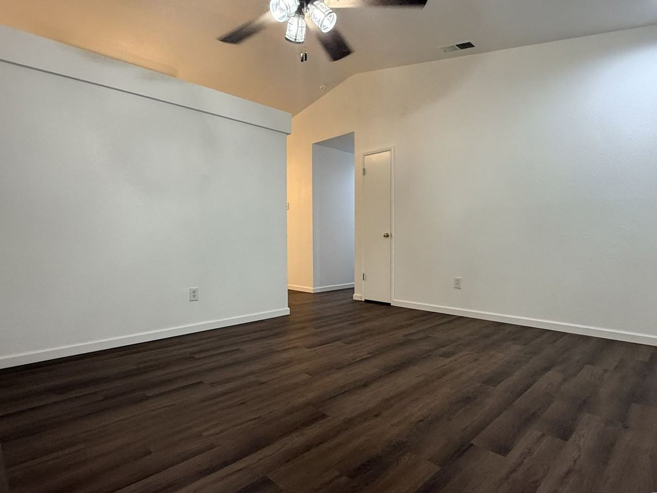 997 Arrowwood Ln - Photo 6 of 26