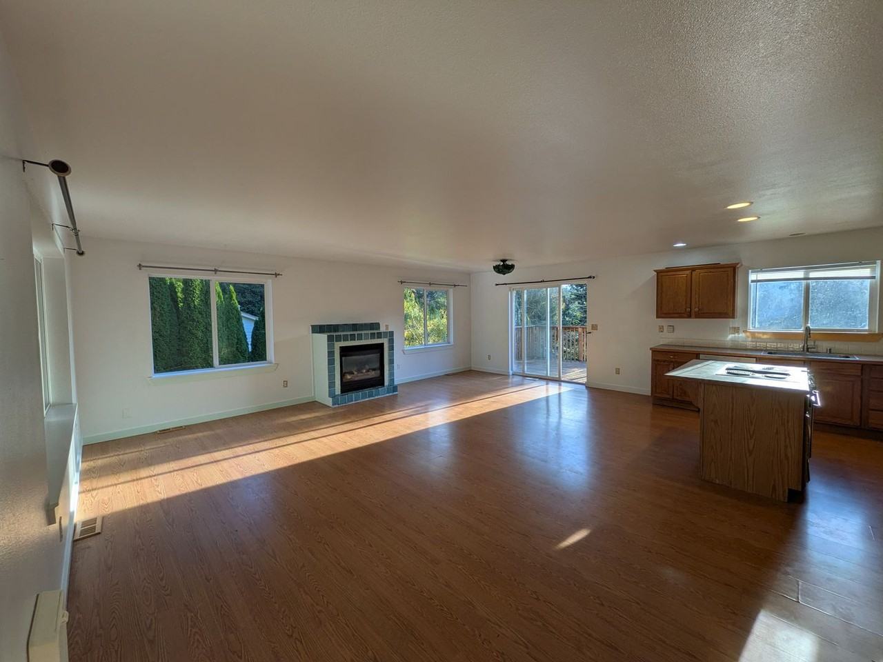 765 Sumerset Way - Photo 2 of 22