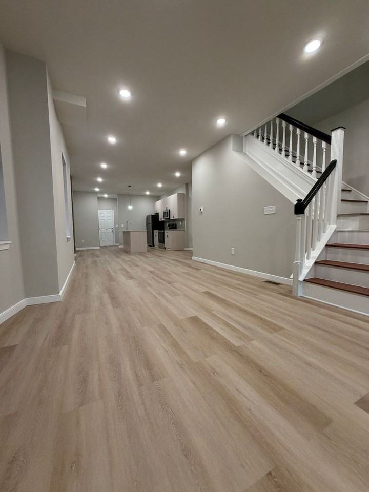 5043 Chestnut St - Photo 3 of 23