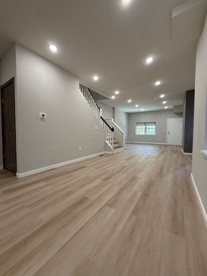 5043 Chestnut St - Photo 4 of 23