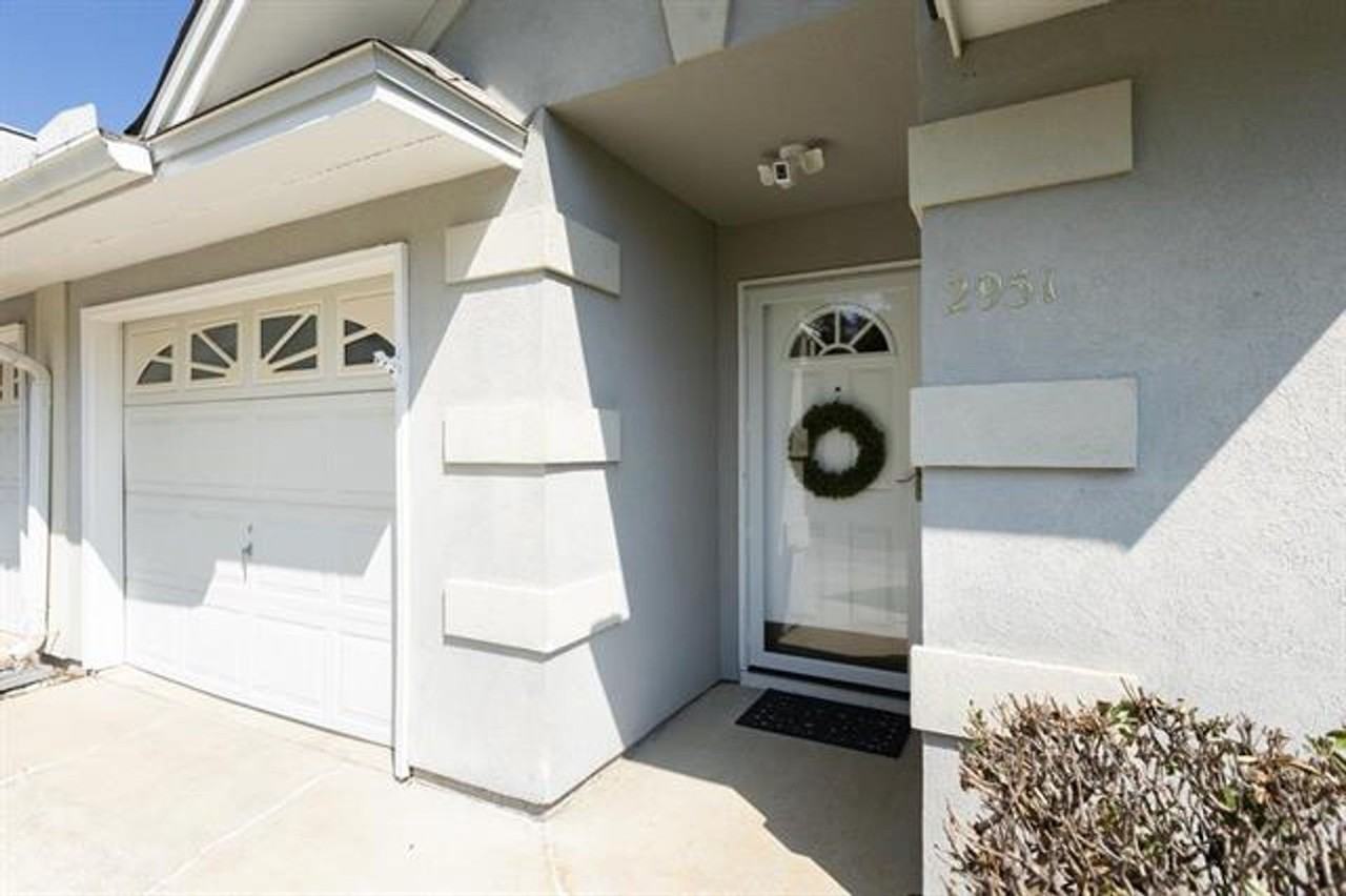 2951 Royal Palm Way - Photo 3 of 19