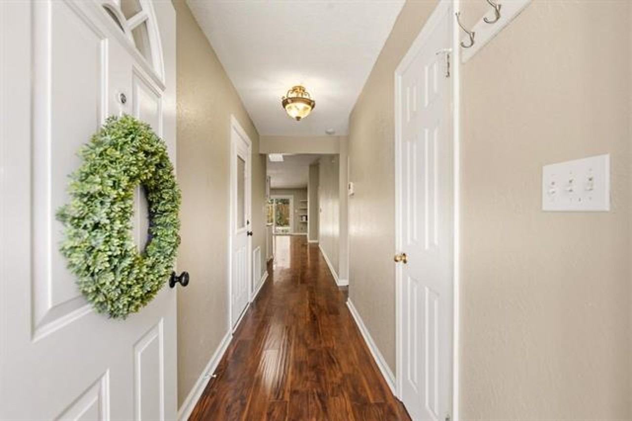 2951 Royal Palm Way - Photo 4 of 19