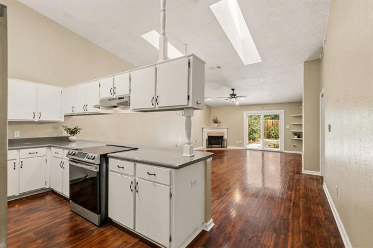 2951 Royal Palm Way - Photo 6 of 19