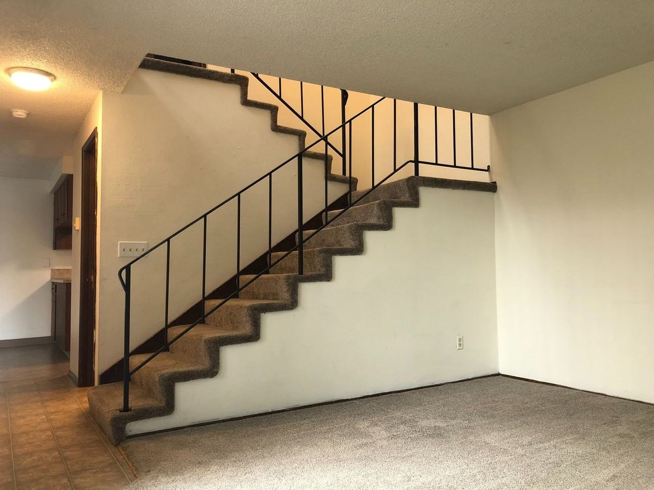 1752 Salishan St Se - Photo 4 of 15