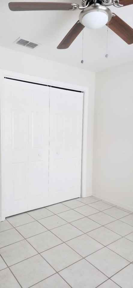 2582 Landover Blvd - Photo 5 of 12