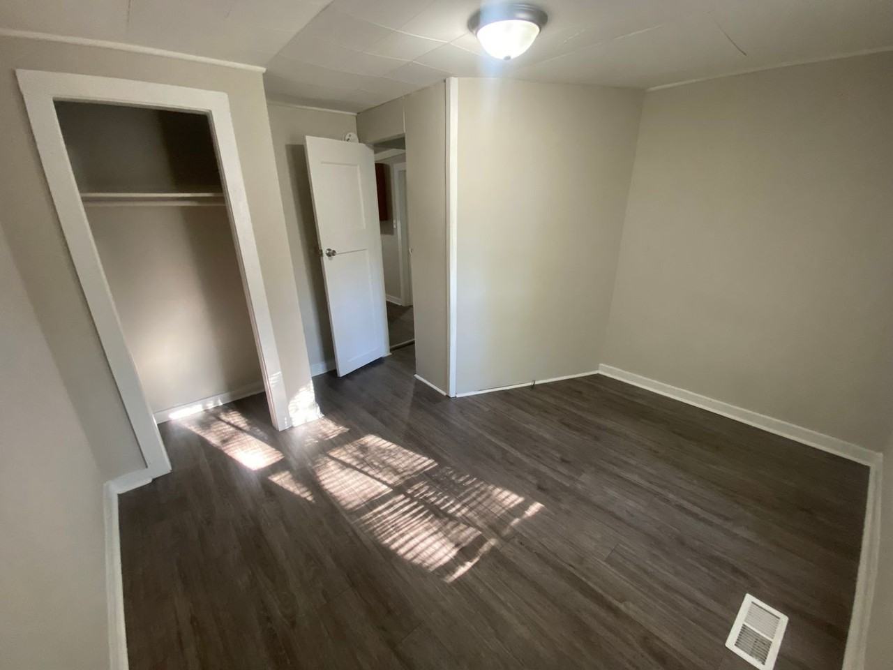 510 Shaw Dr - Photo 4 of 8