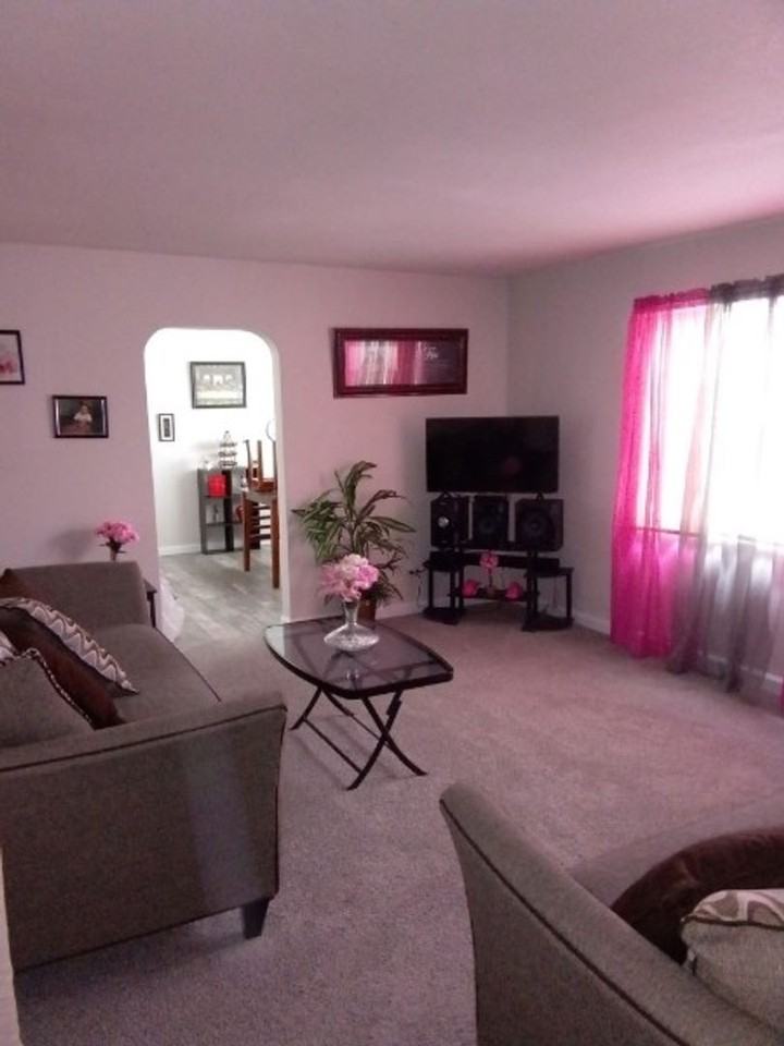 9430 Rose Ct - Photo 2 of 9