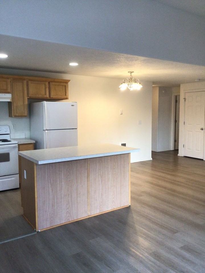 17 Se Revere Ave - Photo 6 of 8