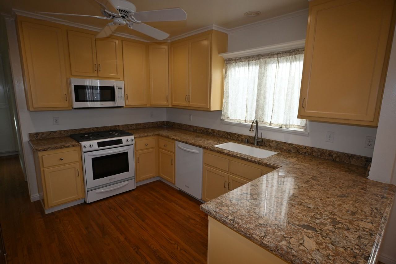 169 Pomona Ave - Photo 6 of 20