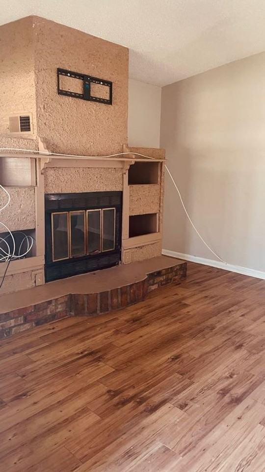 1921 S Ronald Reagan Blvd - Photo 2 of 11