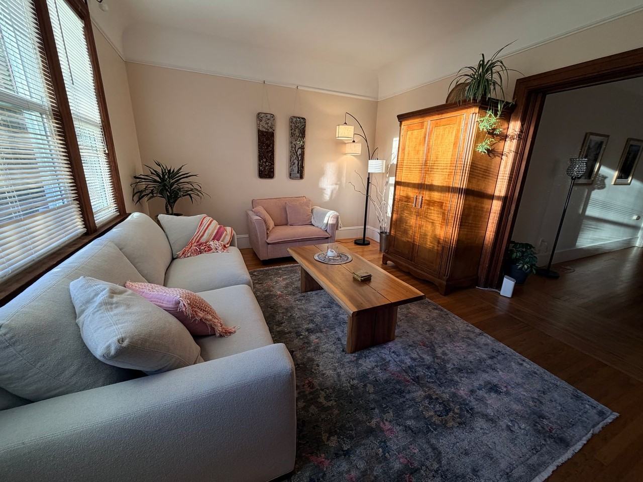 2909 Newbury St - Photo 2 of 19