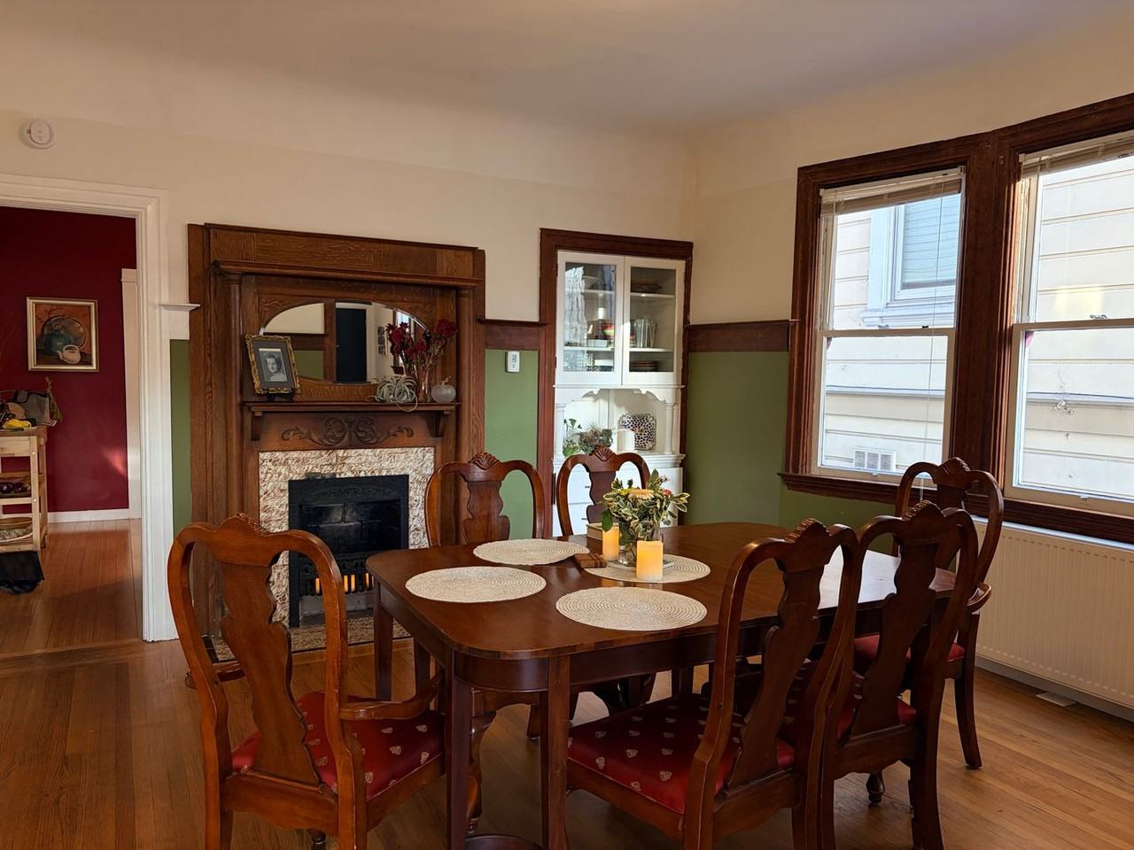 2909 Newbury St - Photo 4 of 19