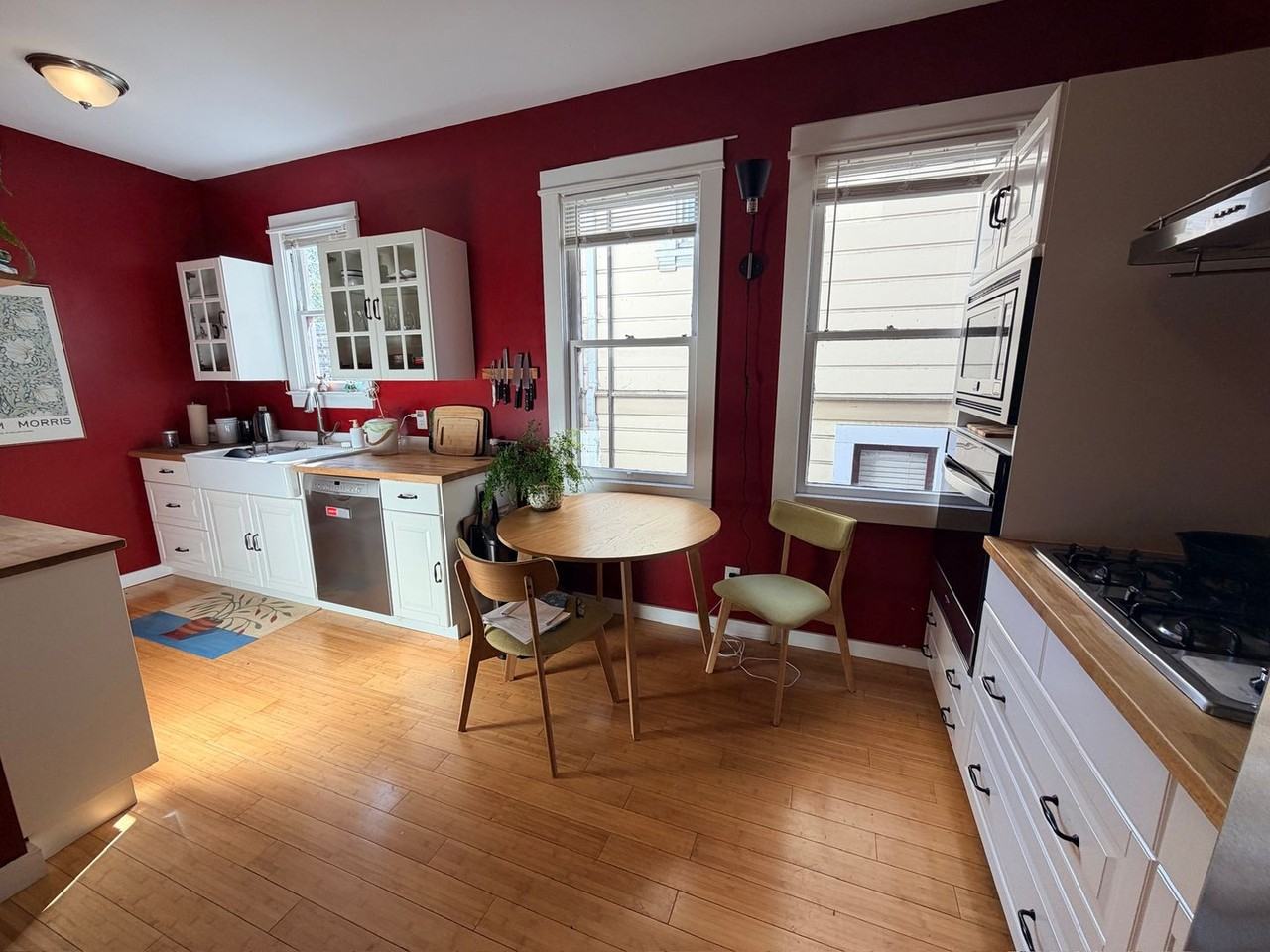 2909 Newbury St - Photo 7 of 19