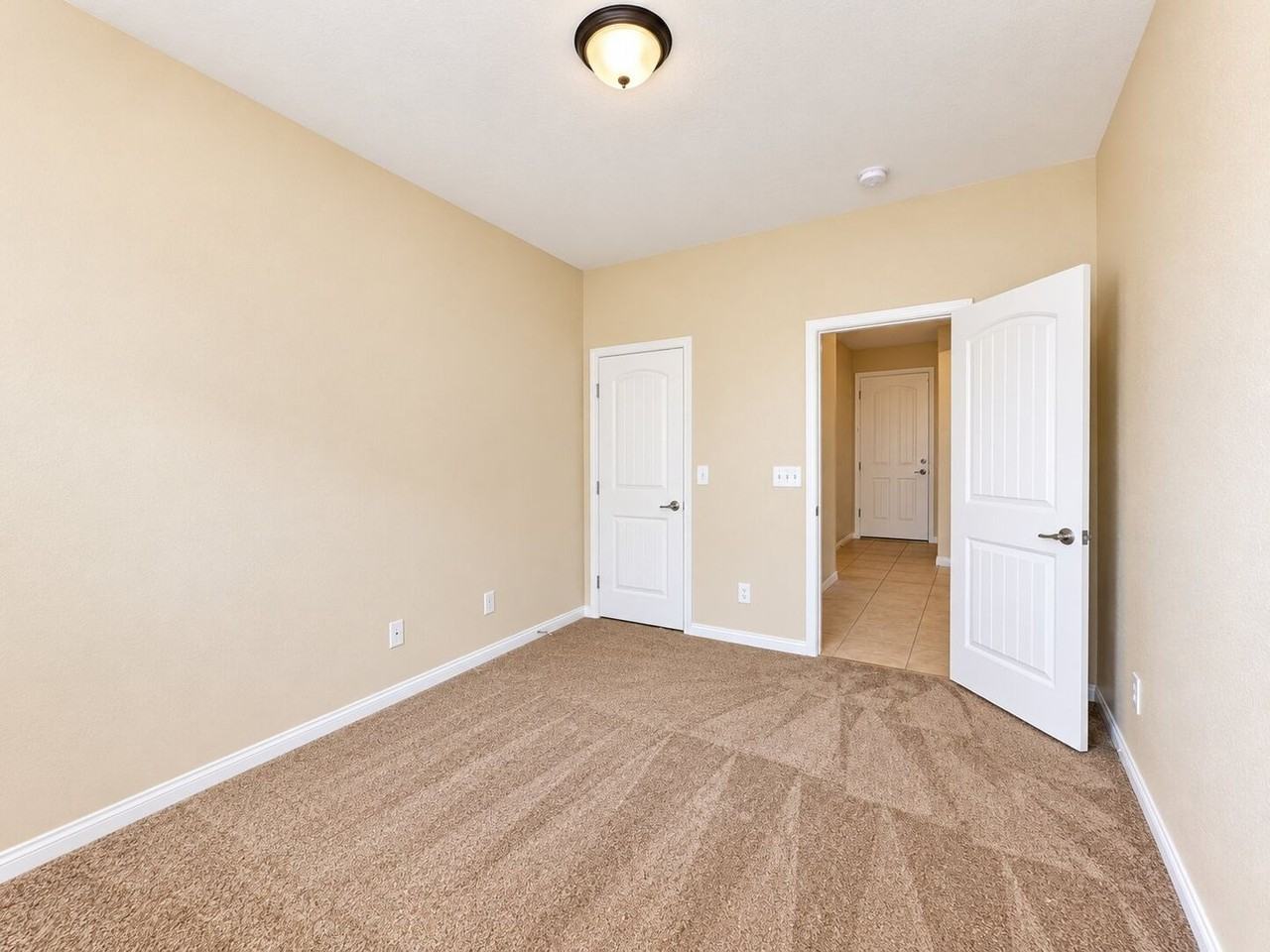 2025 Pipeline Beach Ct - Photo 6 of 32