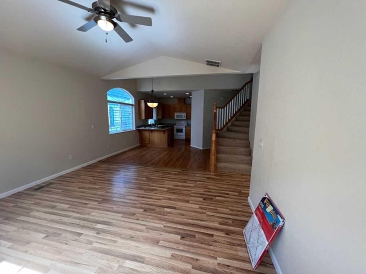 2088 Creek Dr - Photo 4 of 26