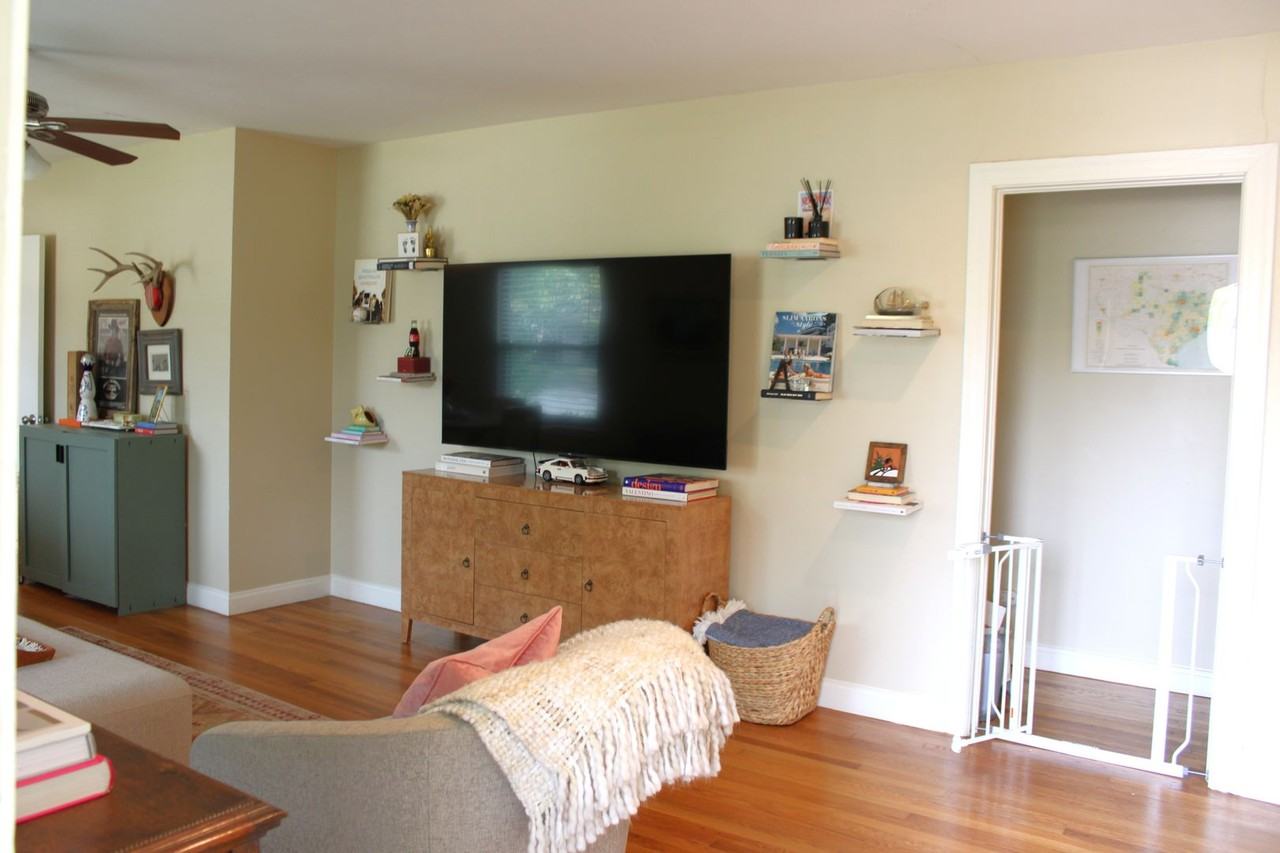 5703 Woodview Ave - Photo 3 of 17