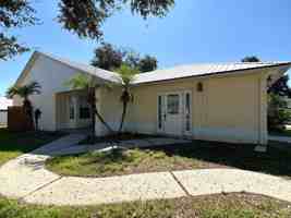 featured image of 504 Lake Dexter Blvd