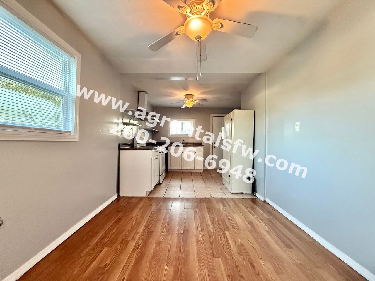 4321 Holton Ave - Photo 4 of 11