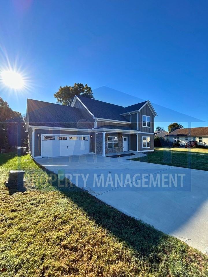 5085 Solar Ln Nw - Photo 2 of 31