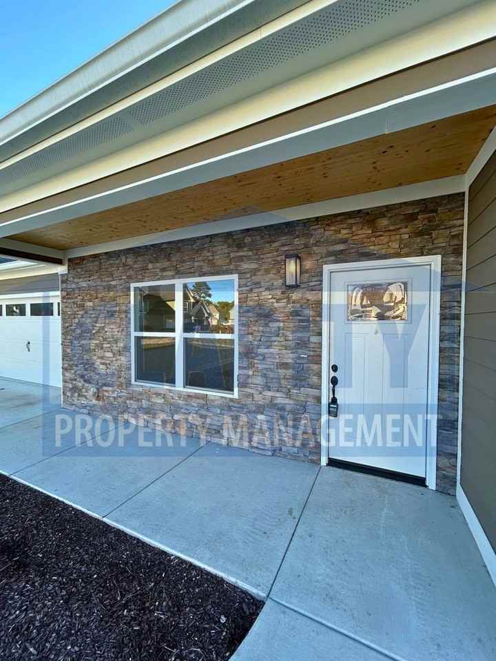 5085 Solar Ln Nw - Photo 6 of 31