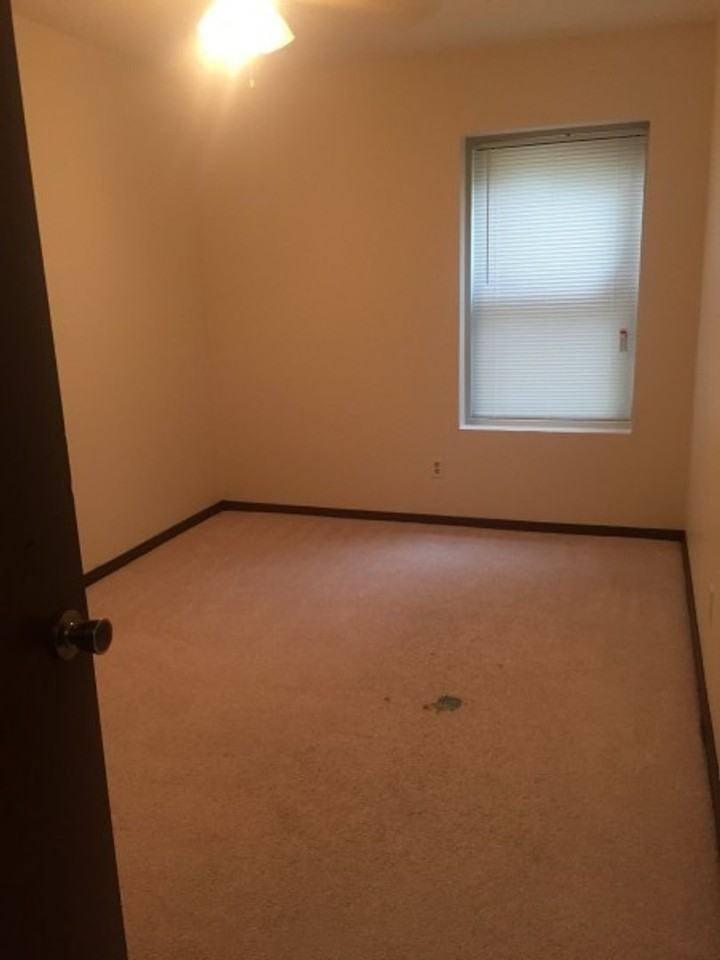 3322 E 4th Ave - Photo 4 of 9